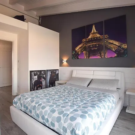 דירה Attico Eleonora *