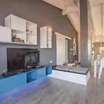 Attico Eleonora 아파트